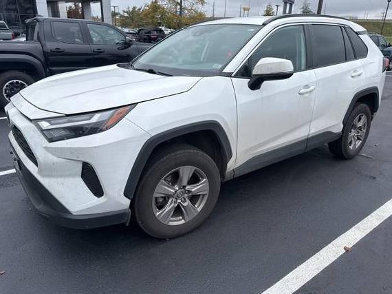 TOYOTA RAV4 2022 2T3W1RFV0NW206727 image