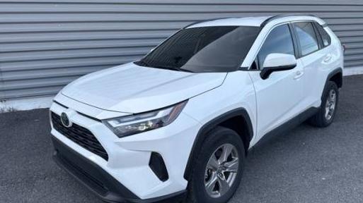 TOYOTA RAV4 2022 2T3W1RFV8NC174630 image