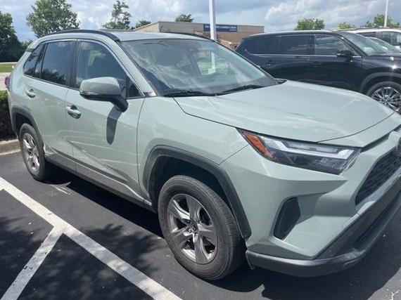 TOYOTA RAV4 2022 JTMP1RFV8ND087522 image