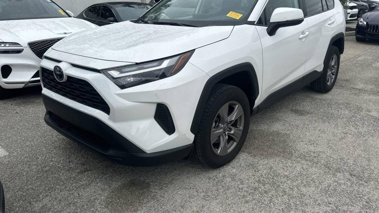 TOYOTA RAV4 2022 2T3W1RFV9NC176984 image