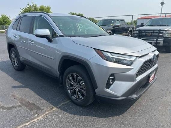 TOYOTA RAV4 2022 JTMB6RFV9ND520048 image