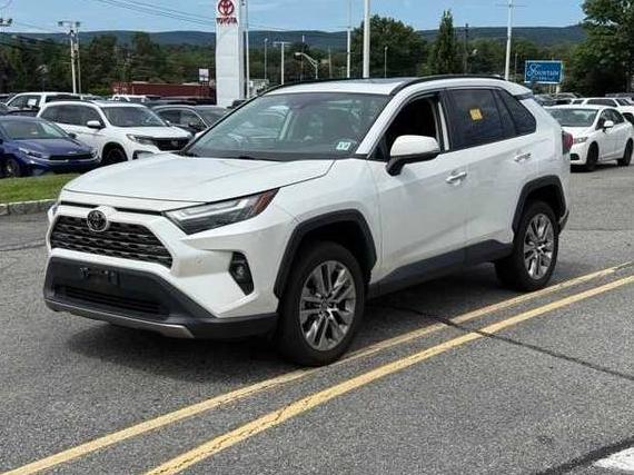 TOYOTA RAV4 2022 2T3N1RFV3NW268313 image