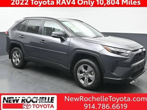 TOYOTA RAV4 2022 2T3P1RFV3NC304172 image