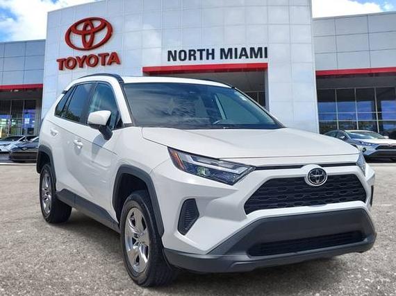 TOYOTA RAV4 2022 2T3W1RFV0NW218943 image