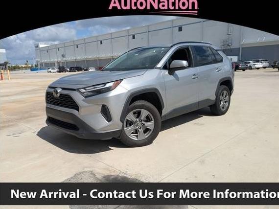 TOYOTA RAV4 2022 2T3W1RFV8NC176409 image
