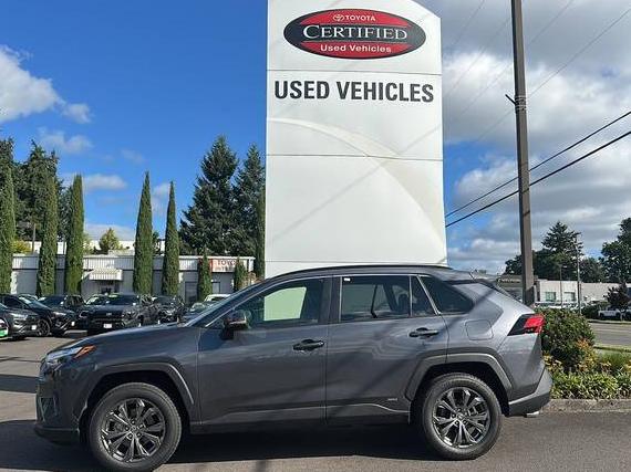 TOYOTA RAV4 2022 JTMB6RFV0ND072962 image