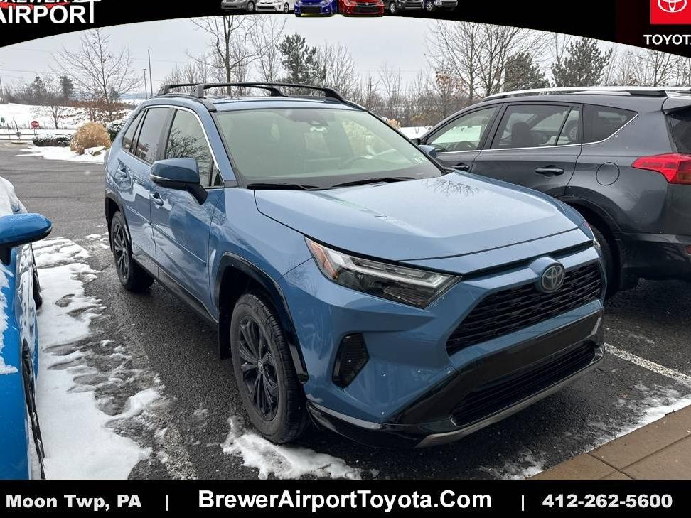 TOYOTA RAV4 2022 JTM16RFV3ND063989 image