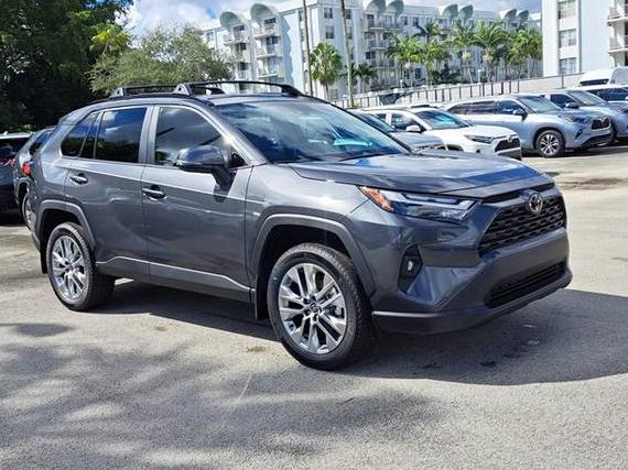 TOYOTA RAV4 2025 2T3C1RFV2SW420178 image