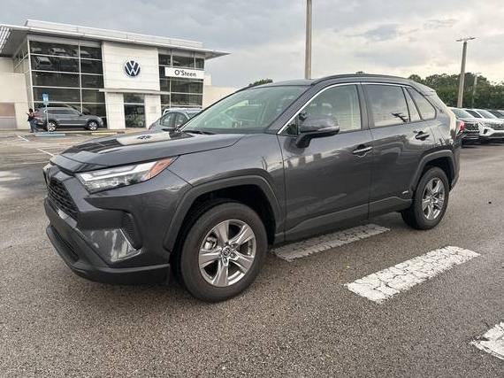 TOYOTA RAV4 2025 JTMRWRFV8SJ065933 image