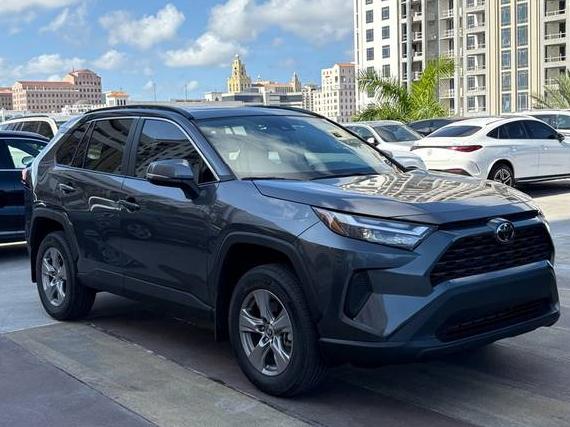 TOYOTA RAV4 2025 2T3W1RFV2SC330298 image