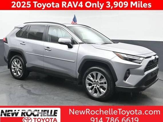 TOYOTA RAV4 2025 2T3A1RFV8SC516874 image