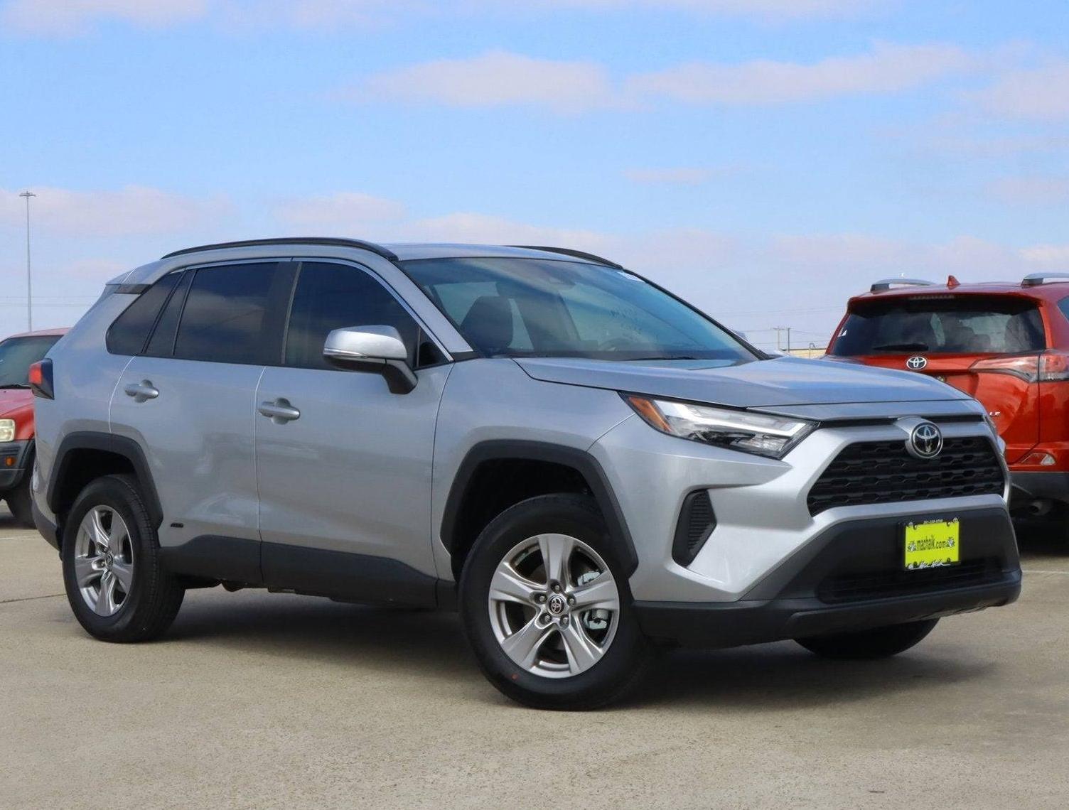 TOYOTA RAV4 2025 2T3RWRFV8SW267270 image