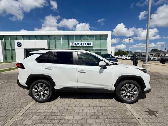 TOYOTA RAV4 2025 2T3C1RFV1SW398545 image