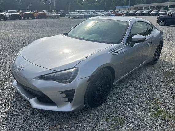 TOYOTA 86 2017 JF1ZNAA10H9709322 image