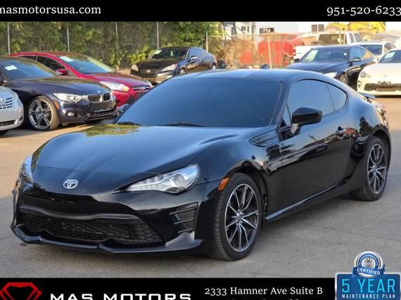 TOYOTA 86 2017 JF1ZNAA17H8704186 image