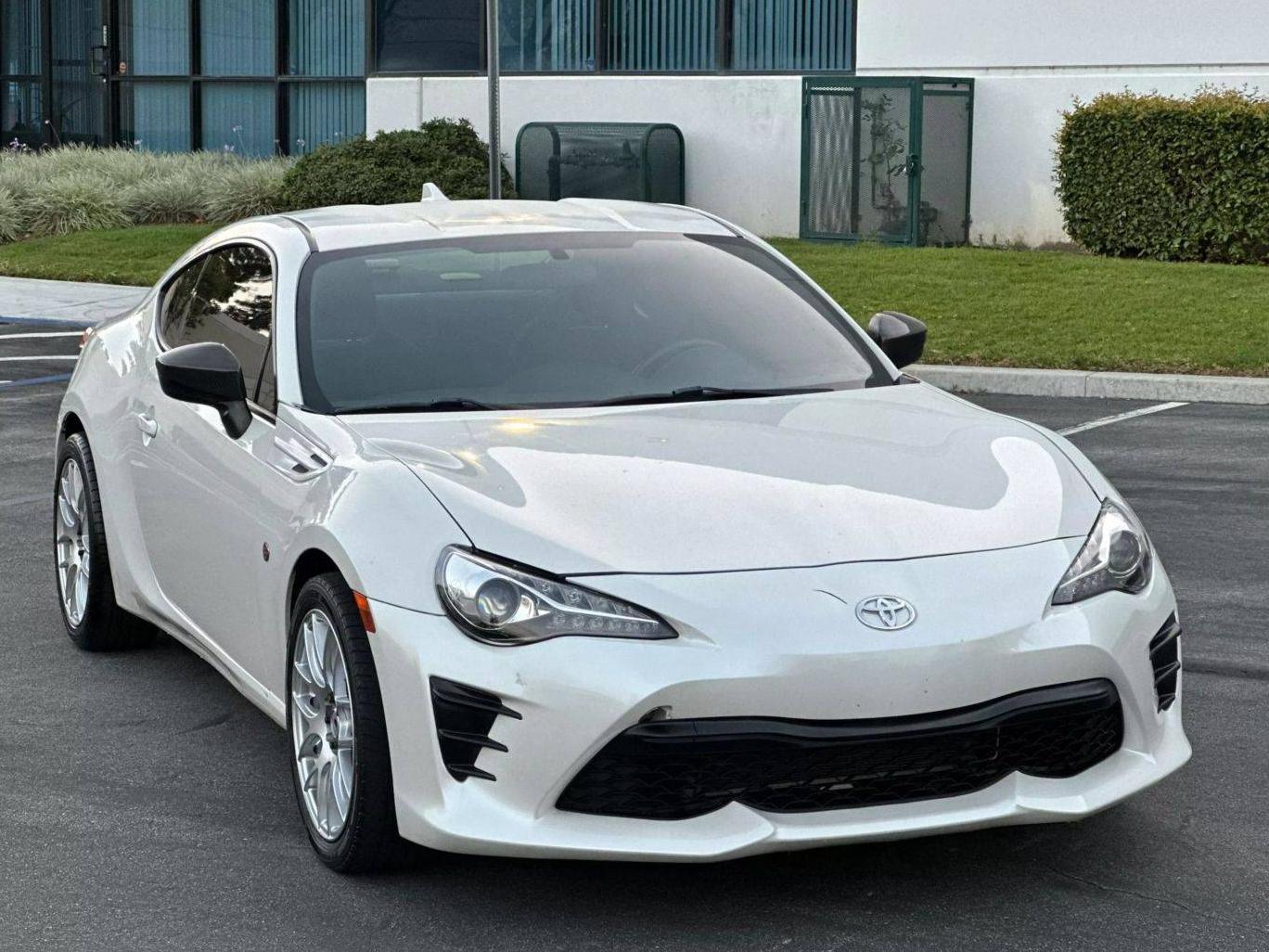 TOYOTA 86 2017 JF1ZNAA1XH8706028 image TOYOTA 86 2017 JF1ZNAA1XH8706028 image