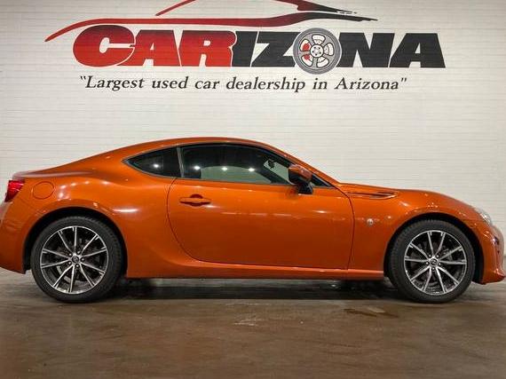 TOYOTA 86 2017 JF1ZNAA11H9704095 image