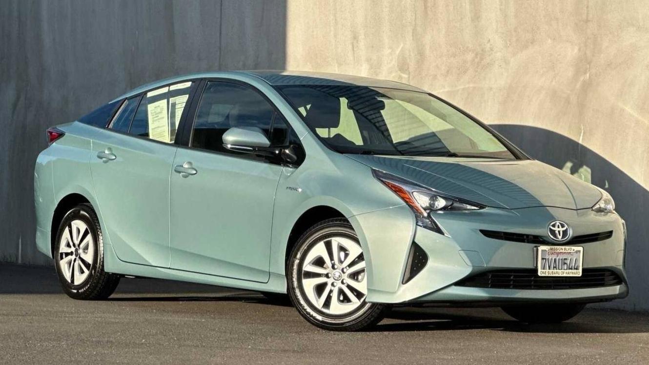 TOYOTA PRIUS 2016 JTDKARFU6G3028415 image