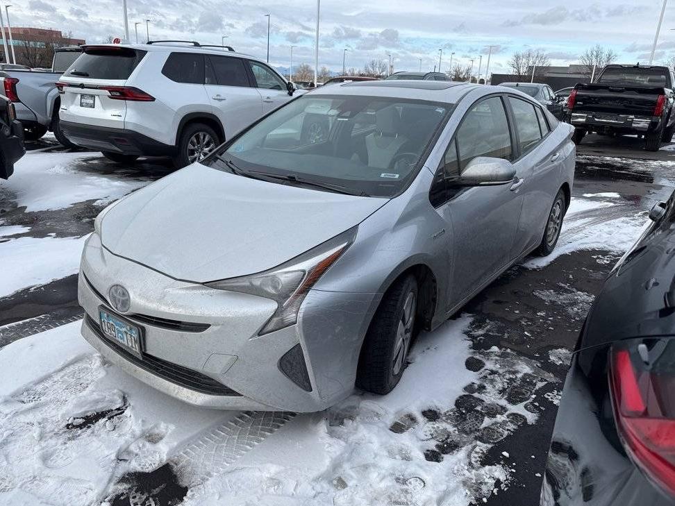 TOYOTA PRIUS 2016 JTDKARFU1G3014406 image