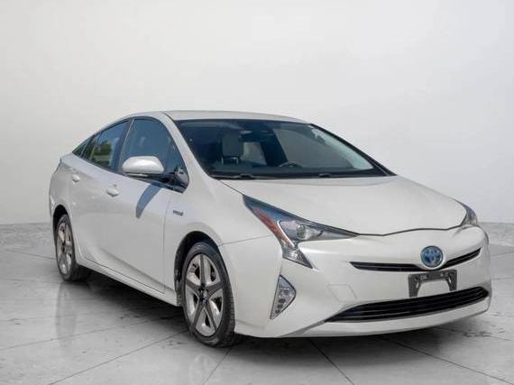 TOYOTA PRIUS 2016 JTDKARFU0G3012775 image