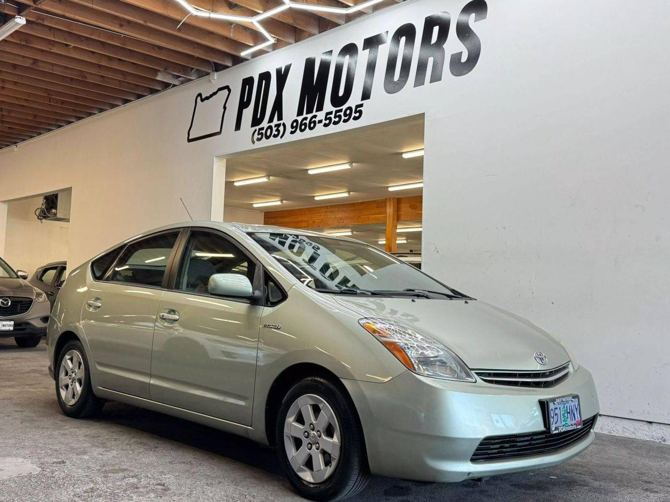 TOYOTA PRIUS 2007 JTDKB20U177557955 image