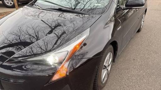 TOYOTA PRIUS 2018 JTDKARFU4J3060836 image