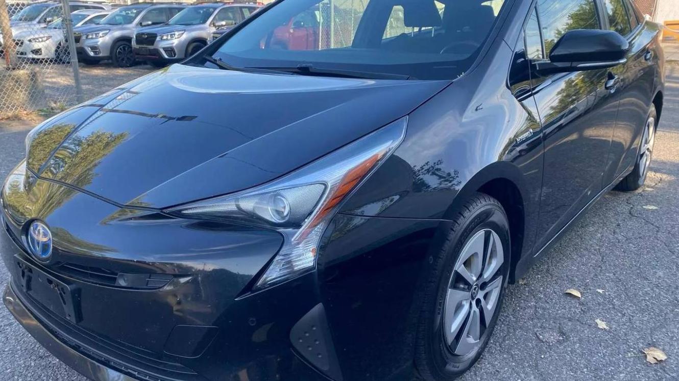 TOYOTA PRIUS 2018 JTDKARFU6J3059574 image