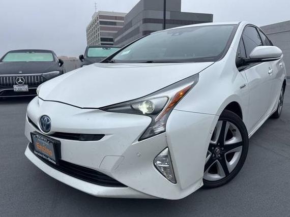 TOYOTA PRIUS 2018 JTDKARFU8J3065151 image