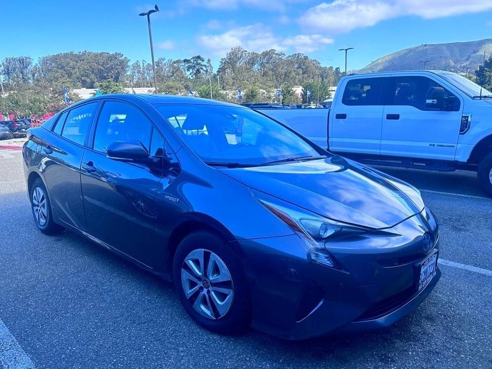 TOYOTA PRIUS 2018 JTDKARFU1J3056131 image