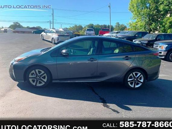 TOYOTA PRIUS 2018 JTDKARFU2J3068255 image