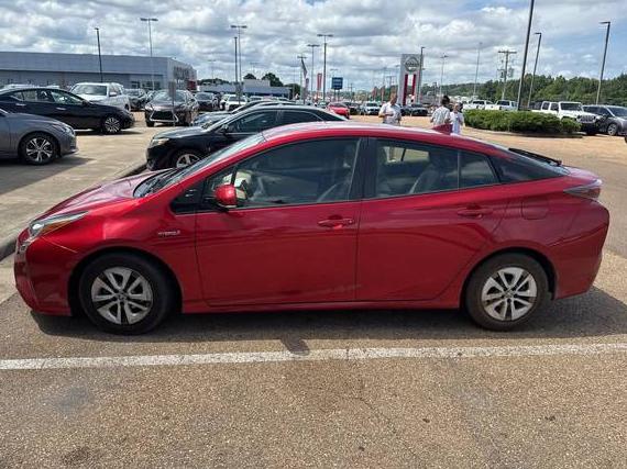 TOYOTA PRIUS 2017 JTDKBRFU8H3050592 image