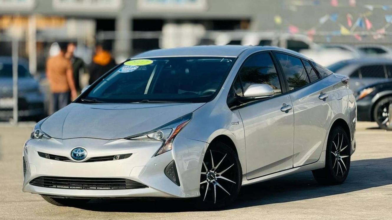 TOYOTA PRIUS 2017 JTDKBRFU5H3565789 image