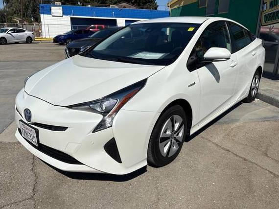 TOYOTA PRIUS 2017 JTDKBRFU5H3044197 image