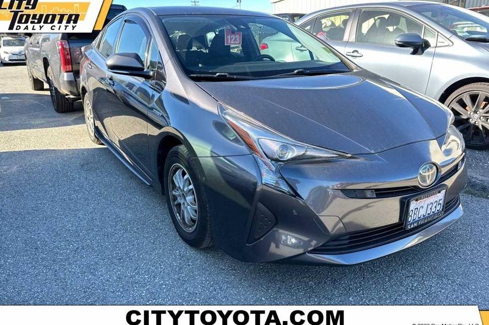 TOYOTA PRIUS 2017 JTDKBRFU0H3574108 image