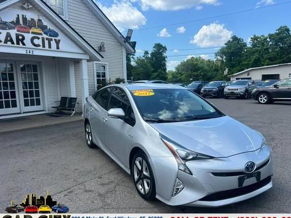 TOYOTA PRIUS 2017 JTDKARFU3H4042399 image