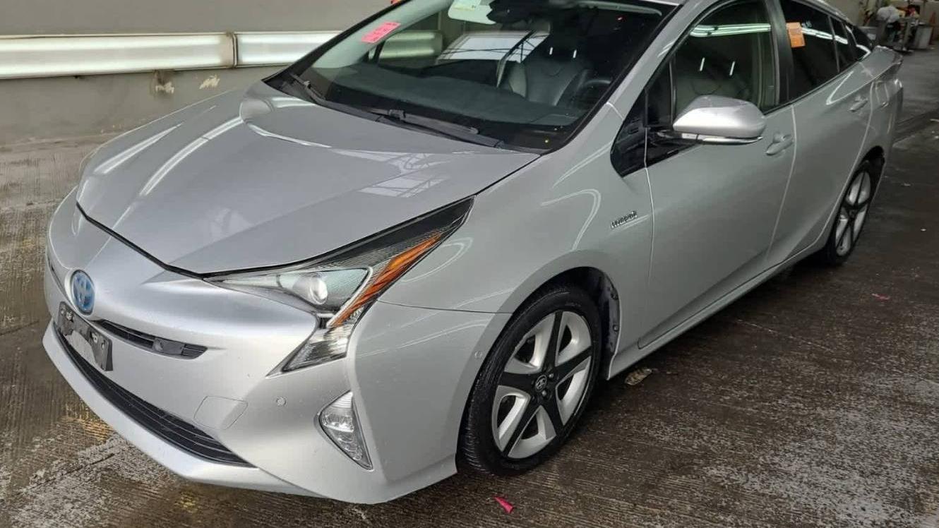 TOYOTA PRIUS 2017 JTDKARFU7H3046228 image