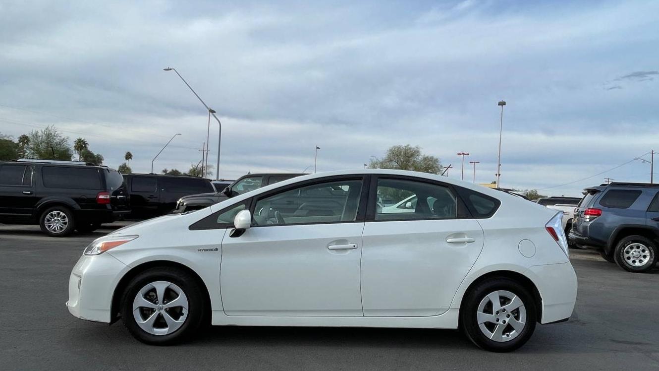 TOYOTA PRIUS 2012 JTDKN3DU3C1483216 image