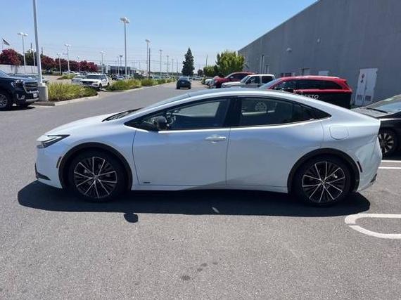 TOYOTA PRIUS 2024 JTDADABU8R3015016 image
