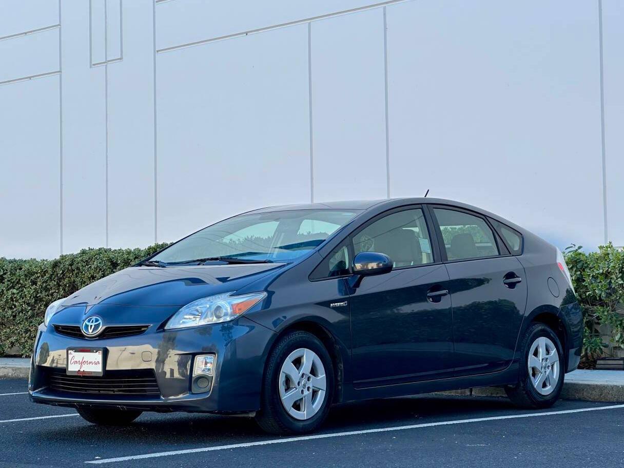 TOYOTA PRIUS 2011 JTDKN3DU9B1476222 image