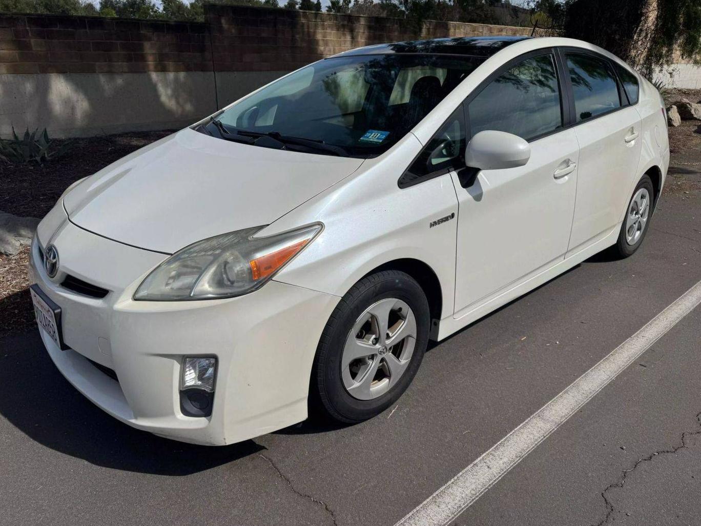 TOYOTA PRIUS 2011 JTDKN3DUXB5313734 image