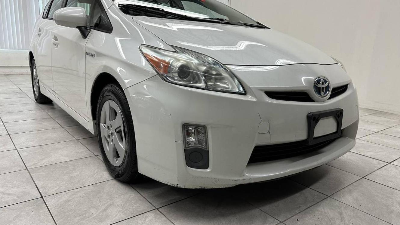 TOYOTA PRIUS 2011 JTDKN3DU7B0293830 image