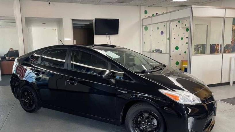 TOYOTA PRIUS 2013 JTDKN3DUXD1652746 image