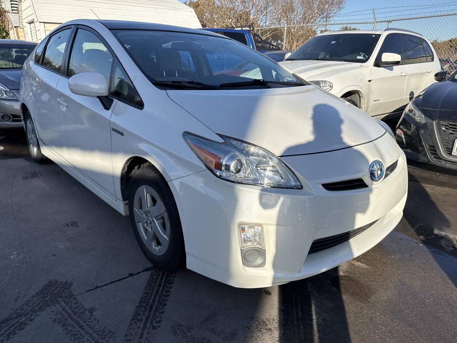 TOYOTA PRIUS 2010 JTDKN3DU8A0121918 image