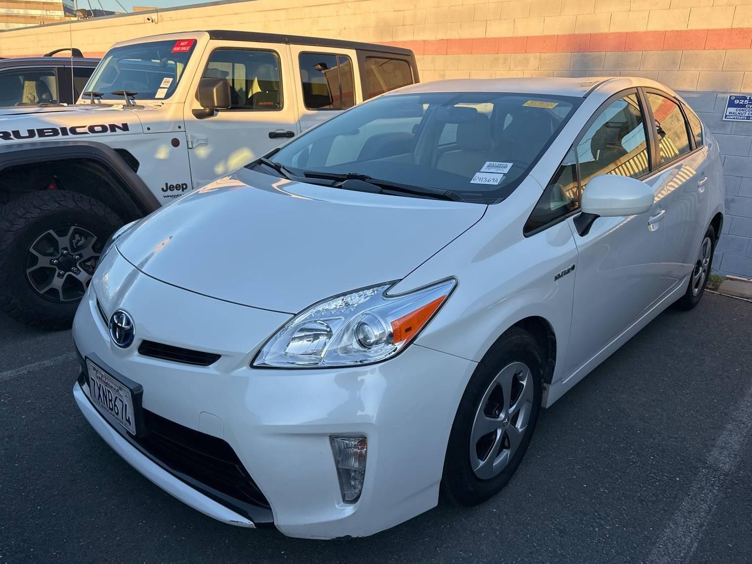 TOYOTA PRIUS 2014 JTDKN3DU2E0376215 image