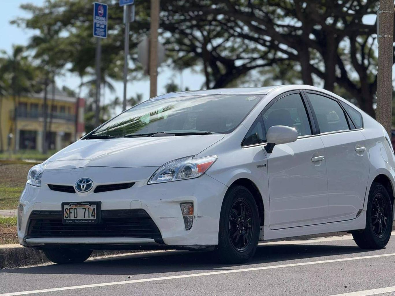 TOYOTA PRIUS 2014 JTDKN3DU5E0373695 image