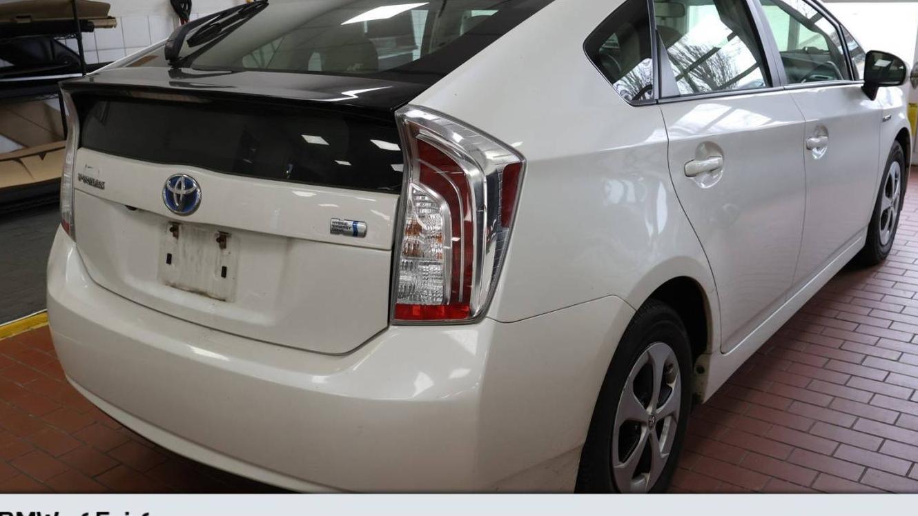 TOYOTA PRIUS 2015 JTDKN3DU0F0417930 image