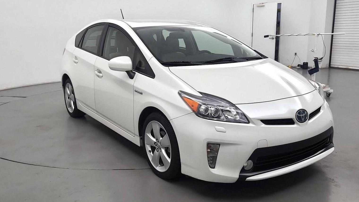 TOYOTA PRIUS 2015 JTDKN3DU5F1951371 image