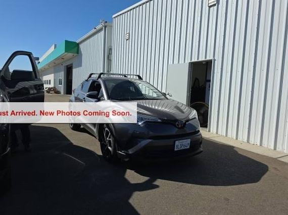 TOYOTA C-HR 2019 JTNKHMBX4K1043090 image
