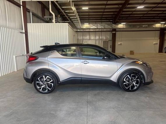TOYOTA C-HR 2019 JTNKHMBX7K1051376 image