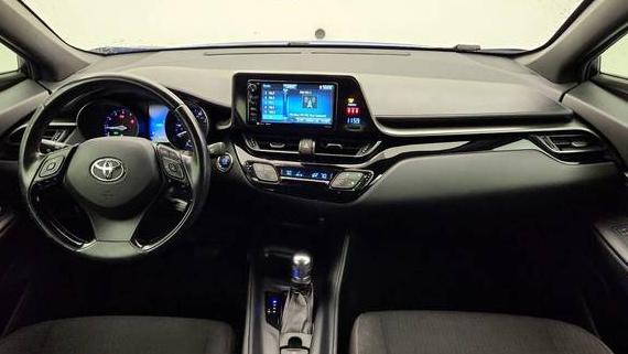TOYOTA C-HR 2018 NMTKHMBX4JR043952 image
